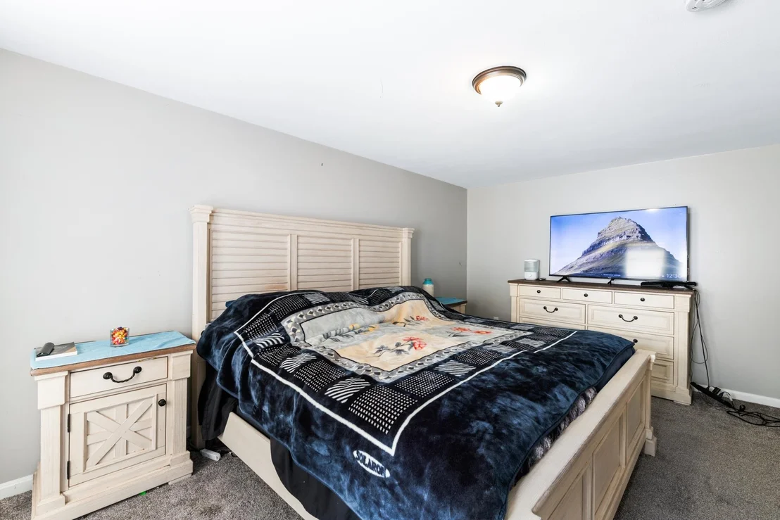 Photo of 19 Jade