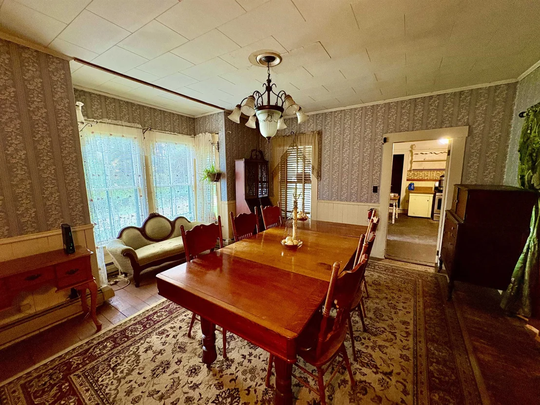 Photo of 1445 Maillett