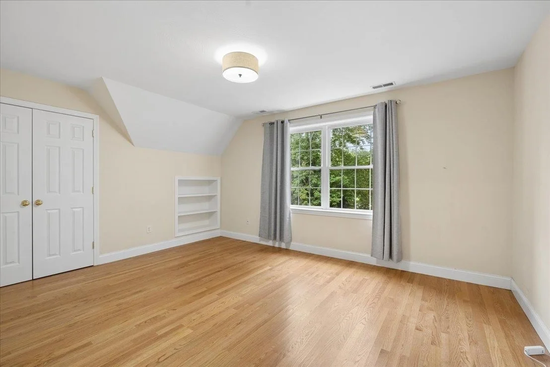Photo of 75 Tirrell