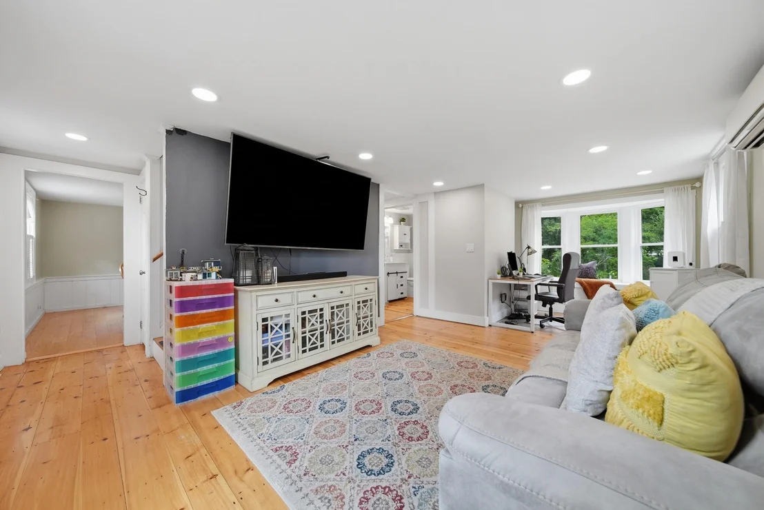 Photo of 27 Baker