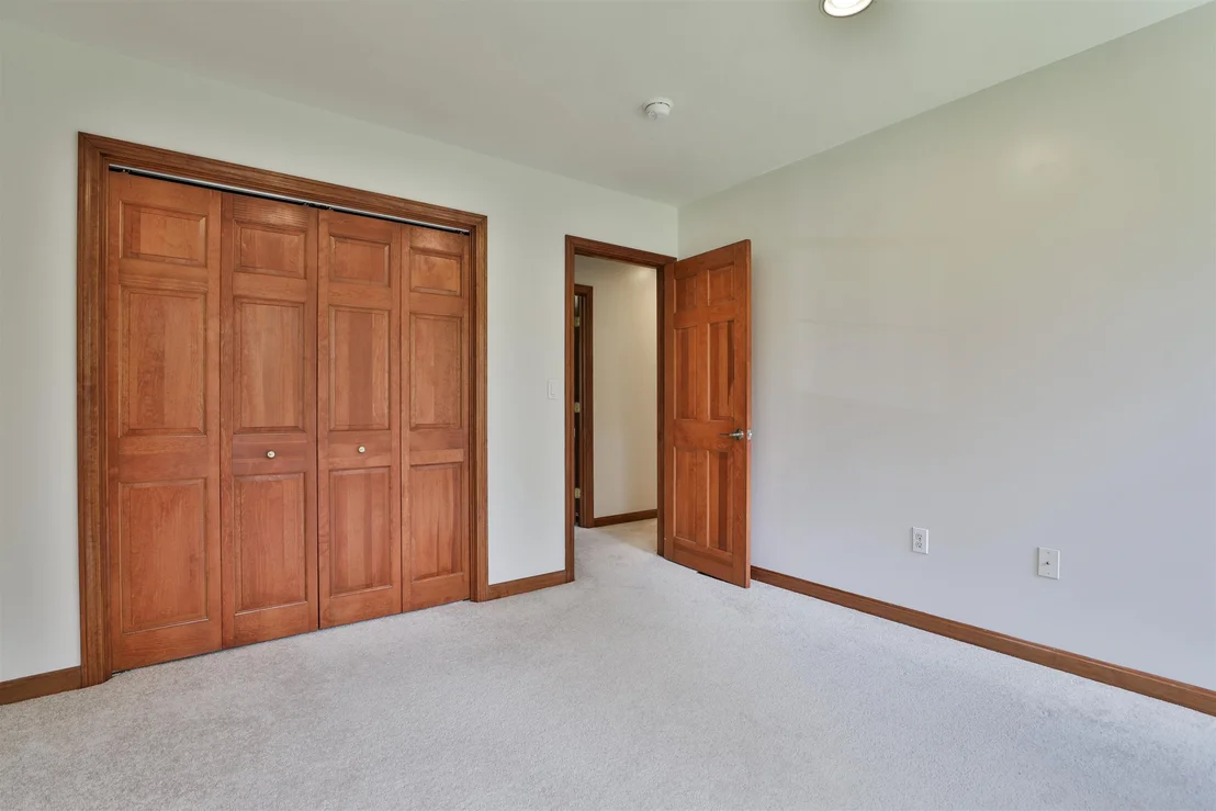 Photo of 14 Ames