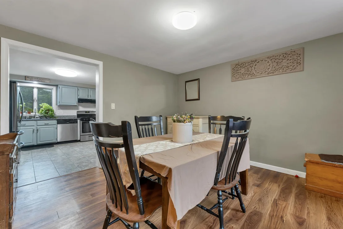 Photo of 104 Ridgewood