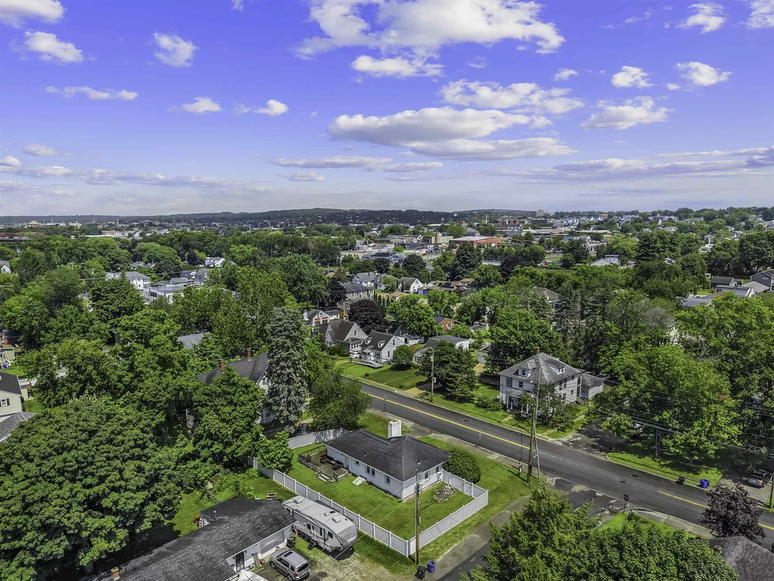 Photo of 222 Calef
