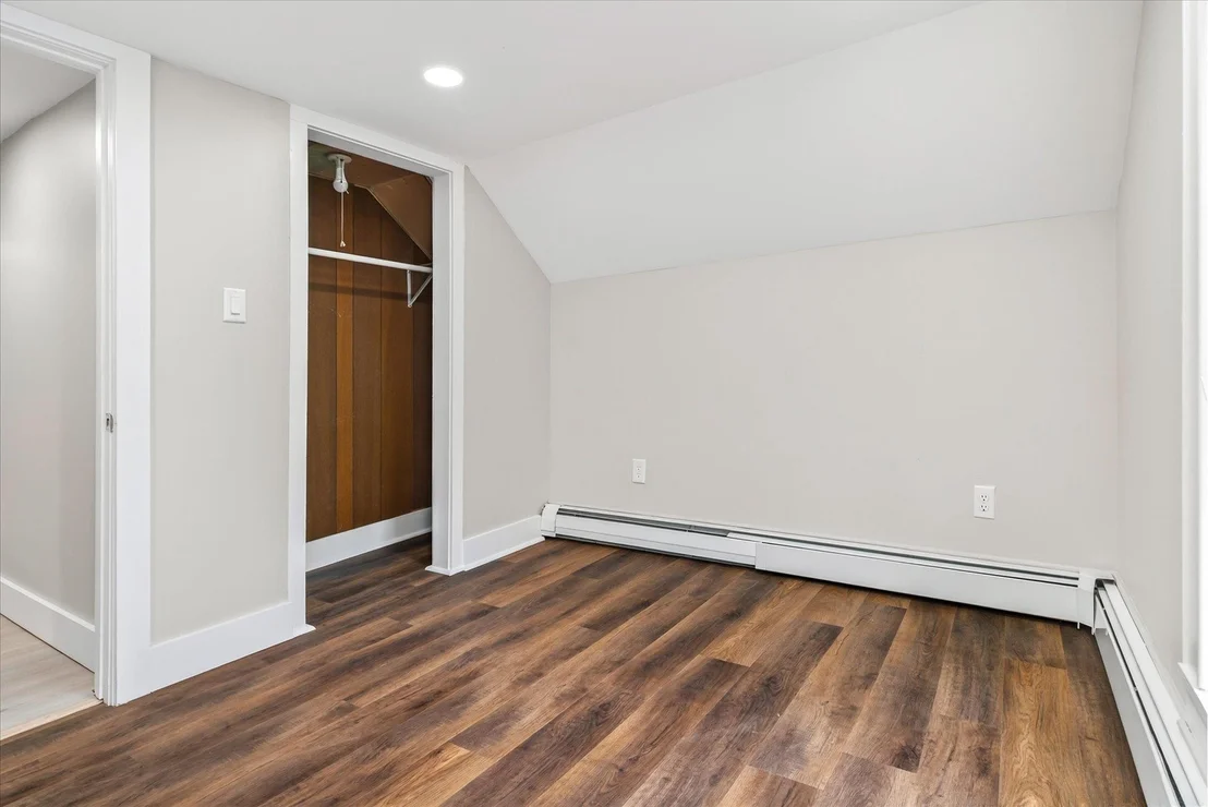 Photo of 25 Bluff