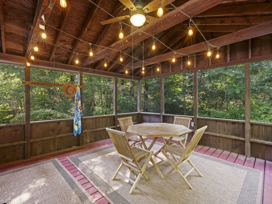 Photo of 16 Juniper