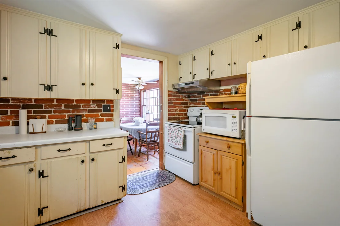 Photo of 6 Exeter