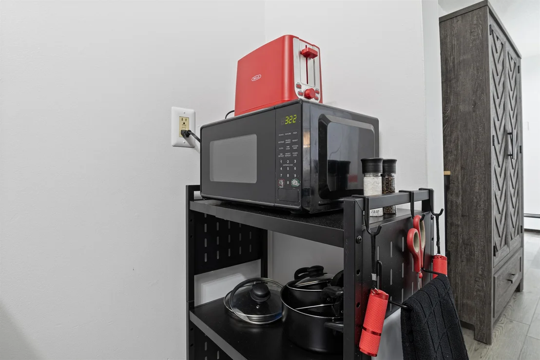 Photo of Unit 11 at 933 Ocean
