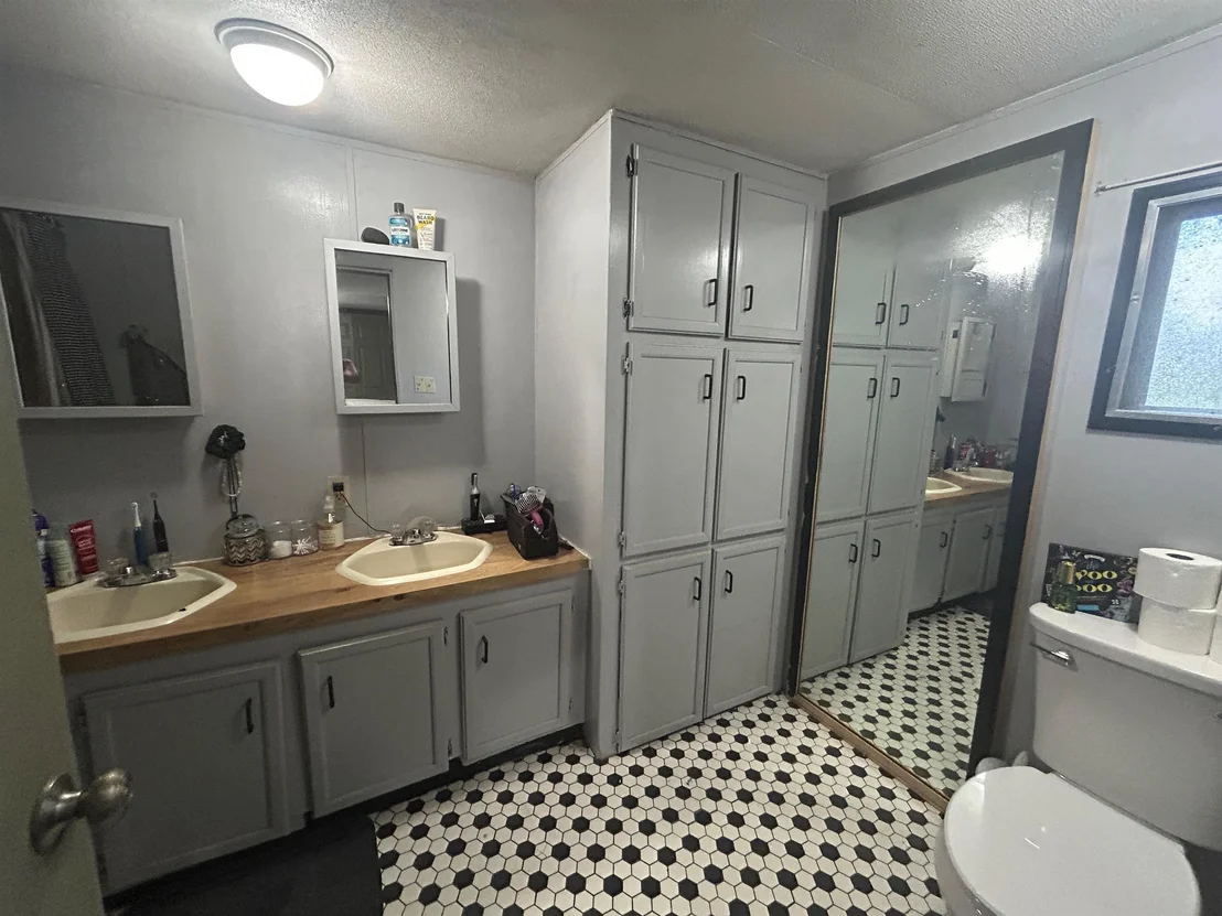 Photo of 49 Limestone