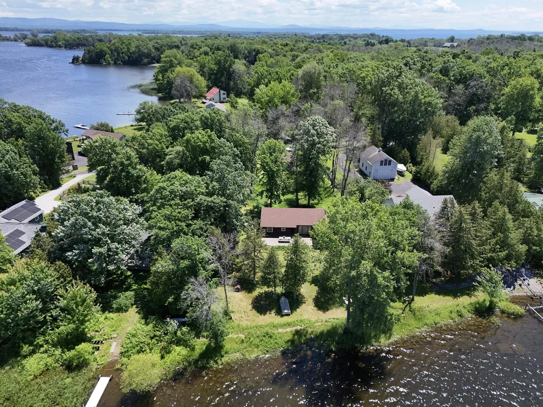 Photo of 135 Savage Point North