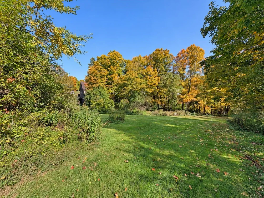 Photo of 23 Bugbee Crossing