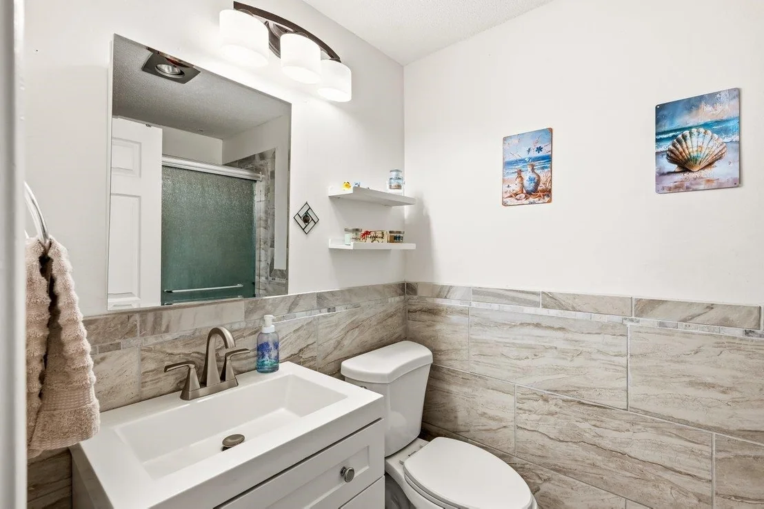 Photo of 29 Hemlock