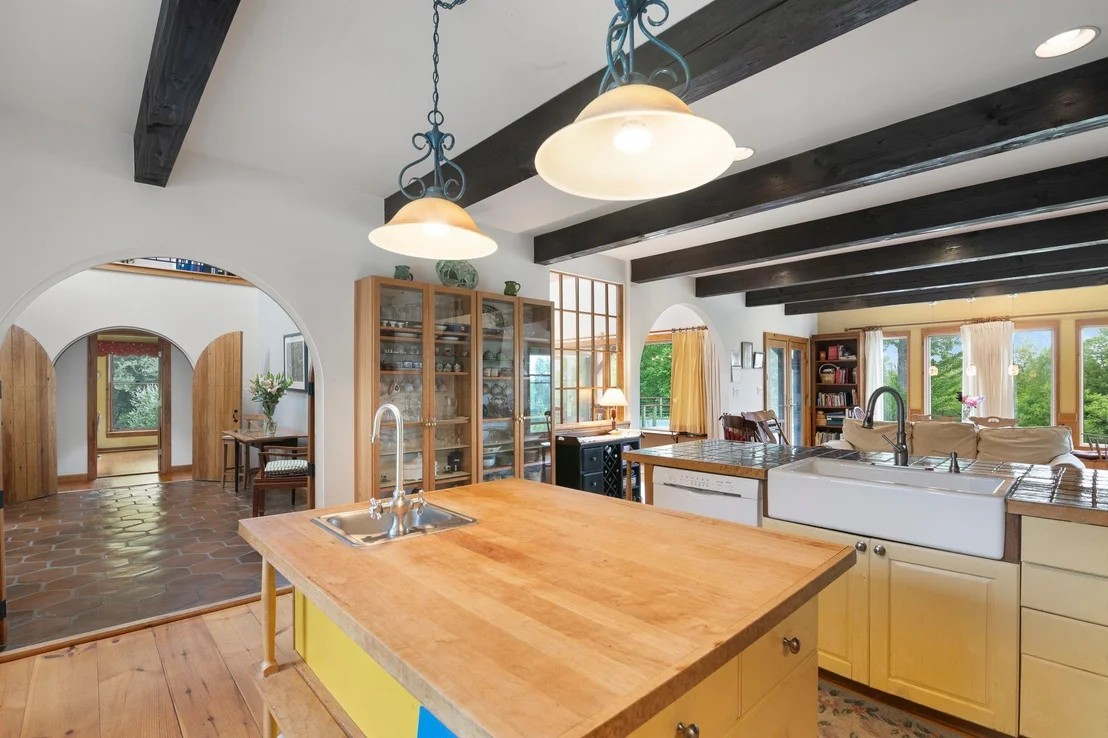 Photo of 104 Juniper Ridge
