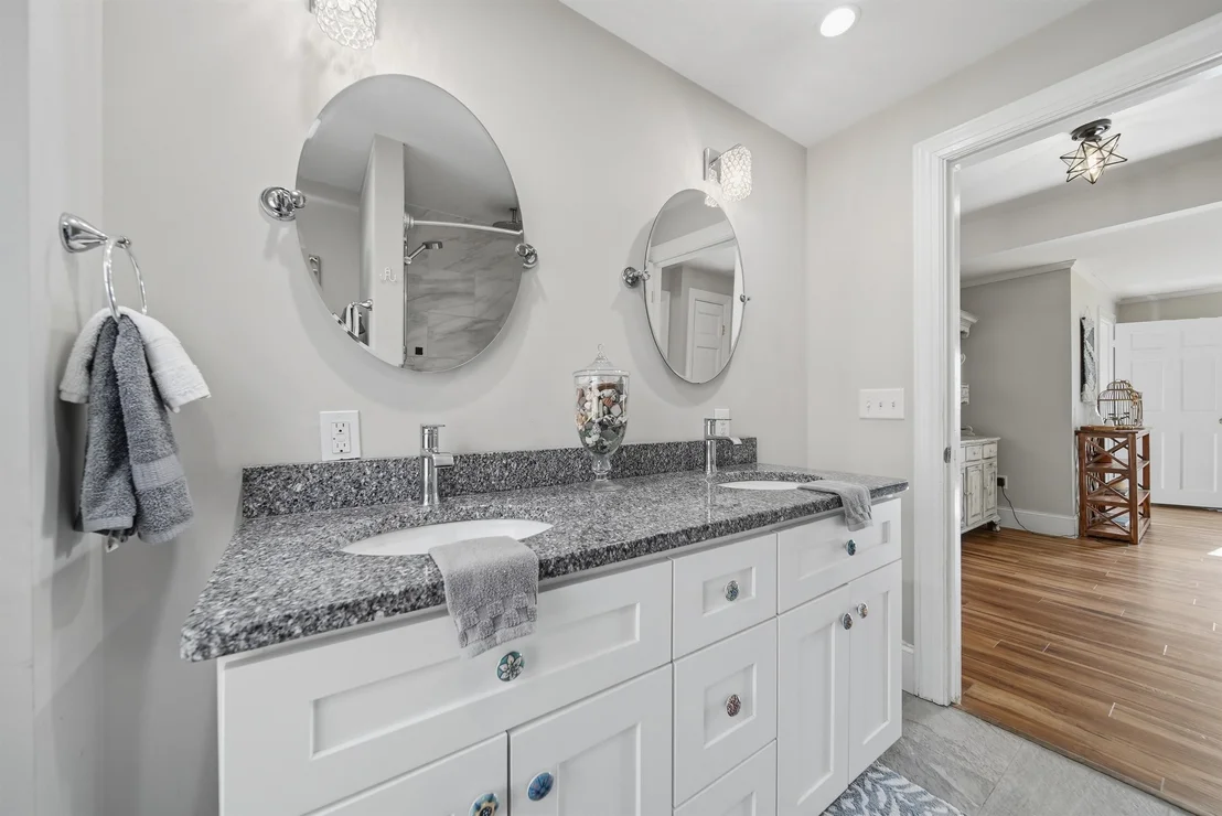 Photo of 209 Hooksett