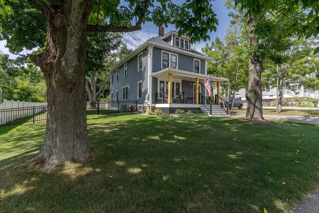 Photo of 138 Broadway