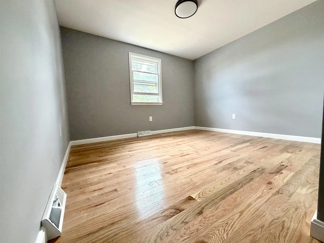 Photo of 377 broad