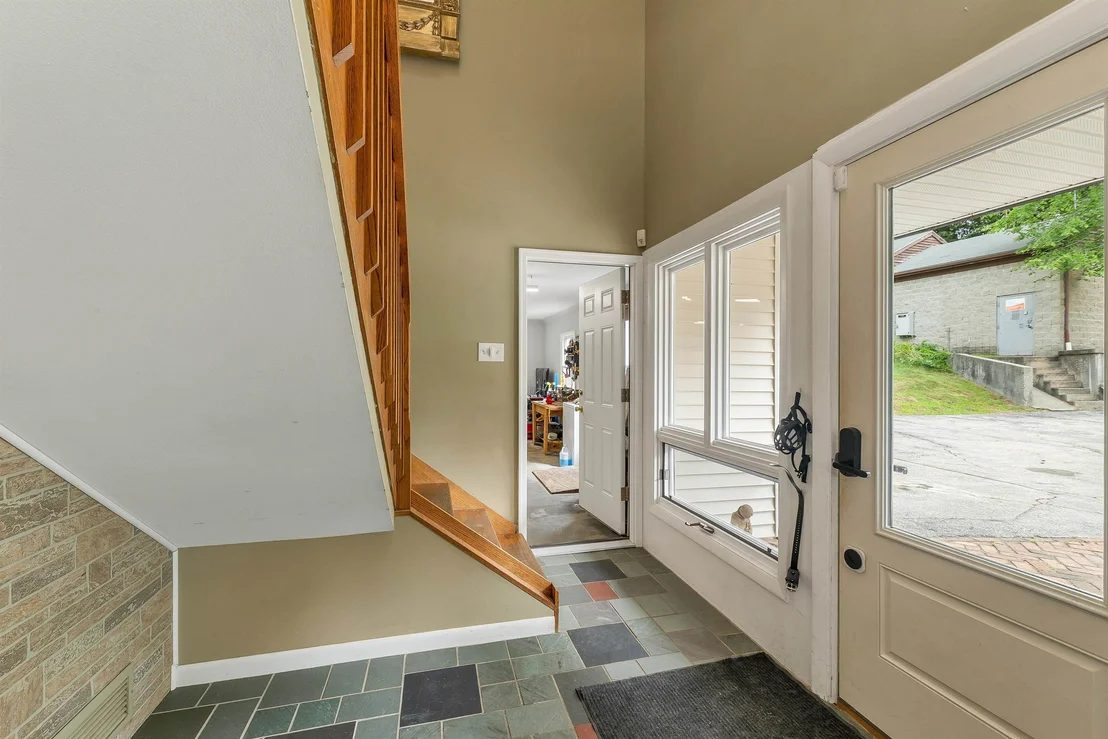 Photo of 78 Warner Hill