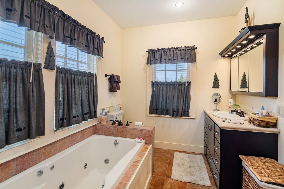 Photo of 577 Elmore mountain