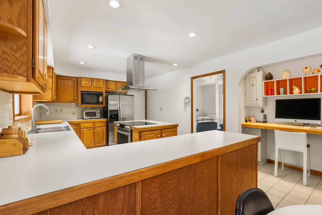 Photo of 7 Bartlett
