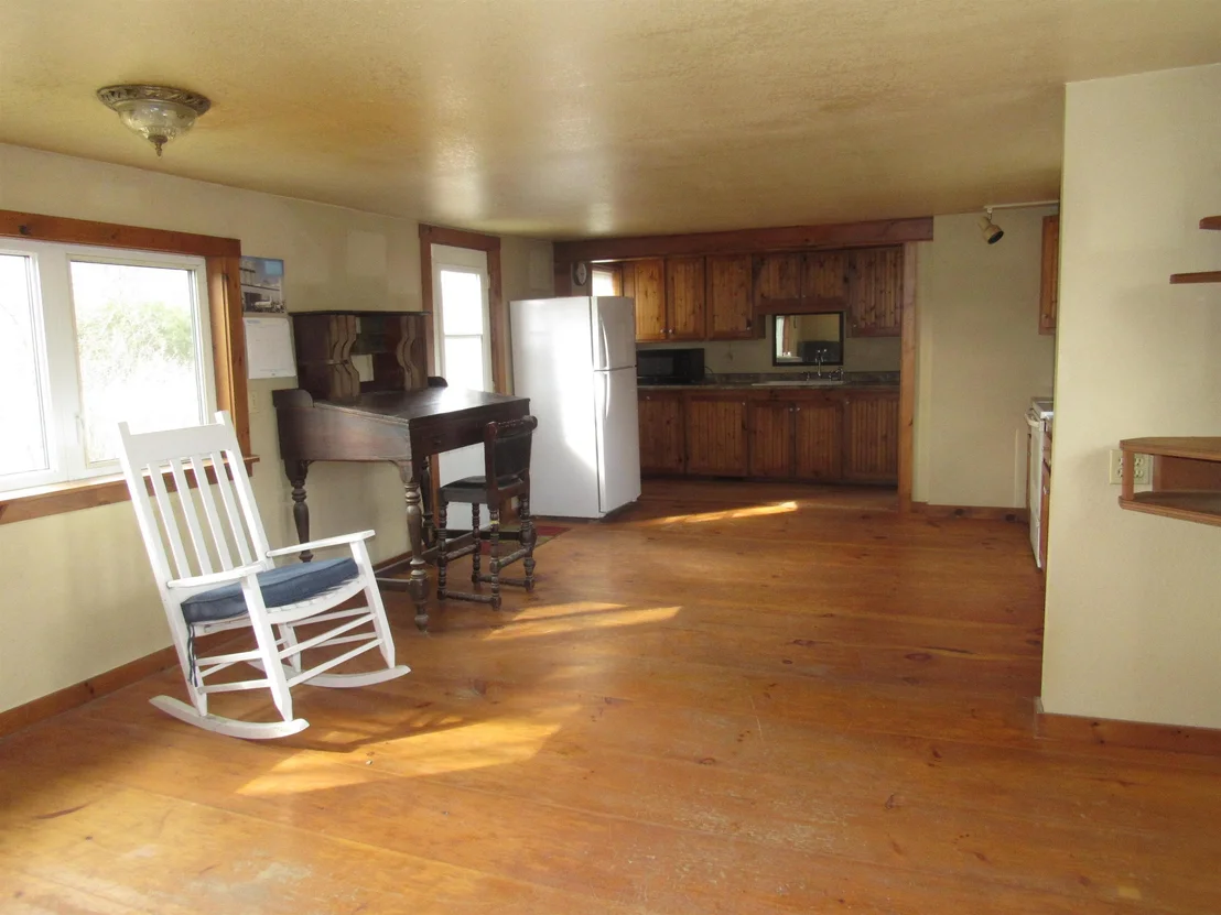 Photo of 701 Bluff