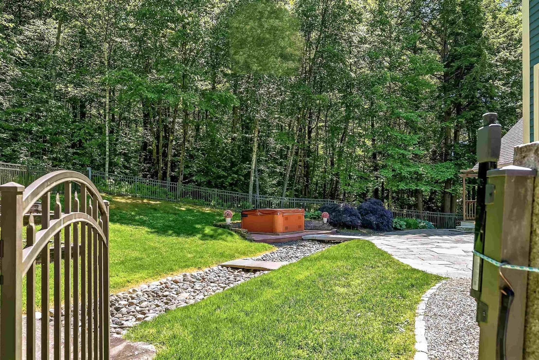 Photo of 1087 County