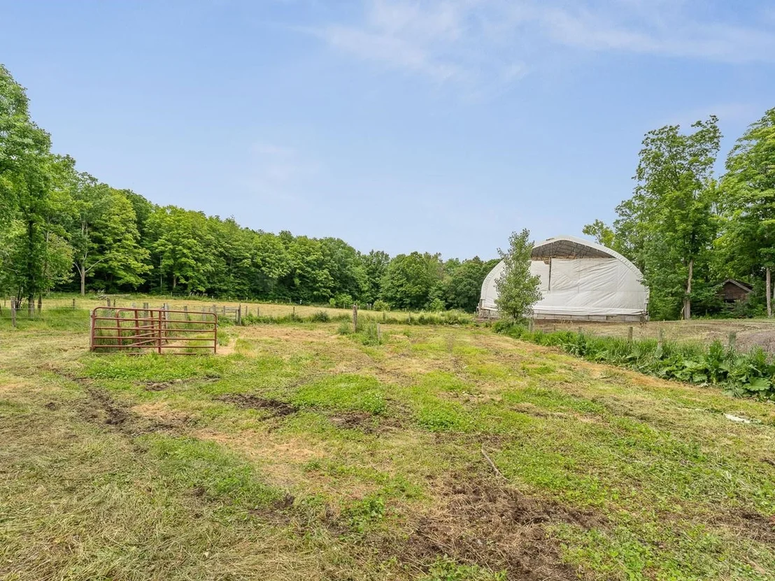 Photo of 1233 Satterly