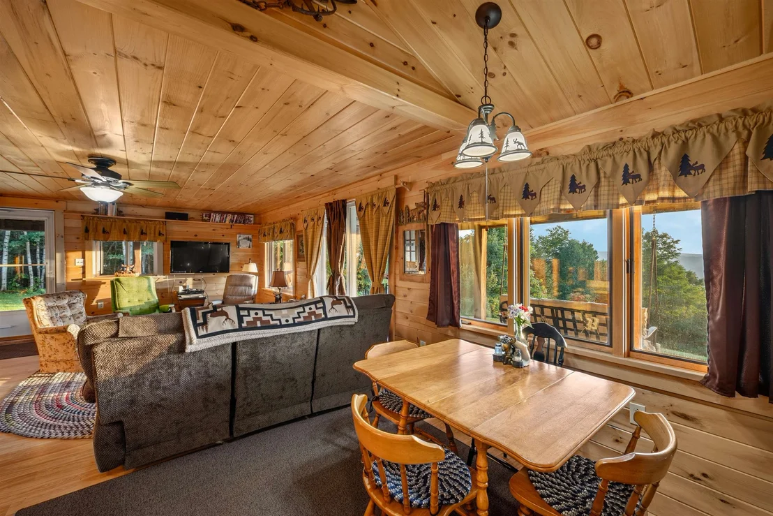 Photo of 42 Mountain View
