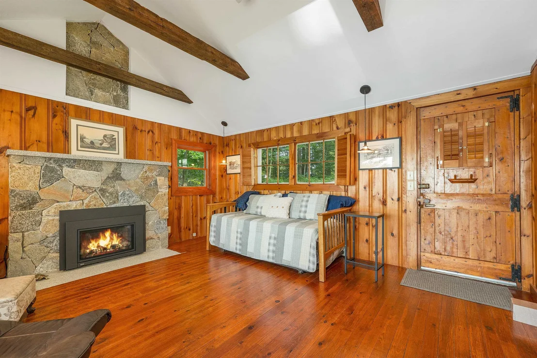 Photo of 41 Meaders Point