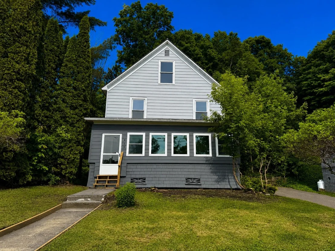 Photo of 455 Main