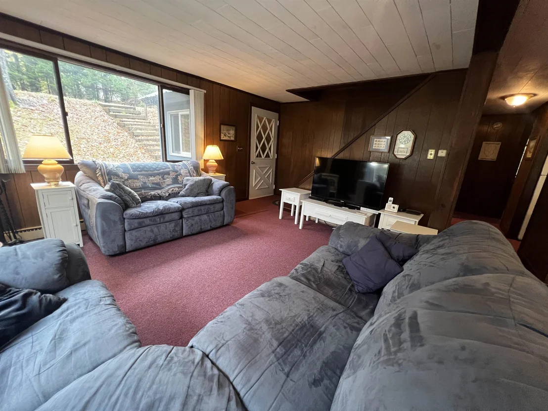 Photo of 40 Ellis Brook