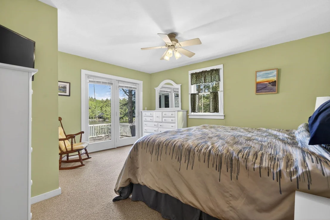 Photo of 2221 Valley