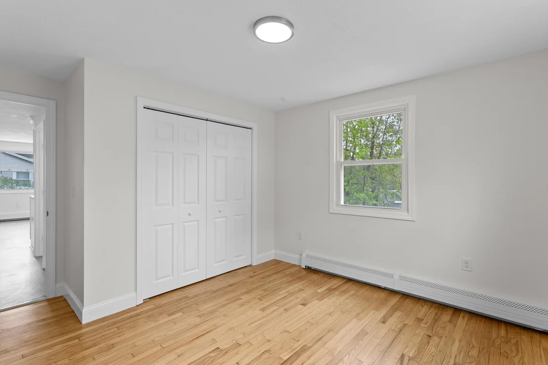 Photo of 12 Hemlock