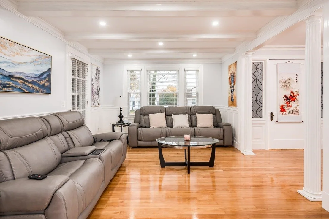 Photo of 815 Central