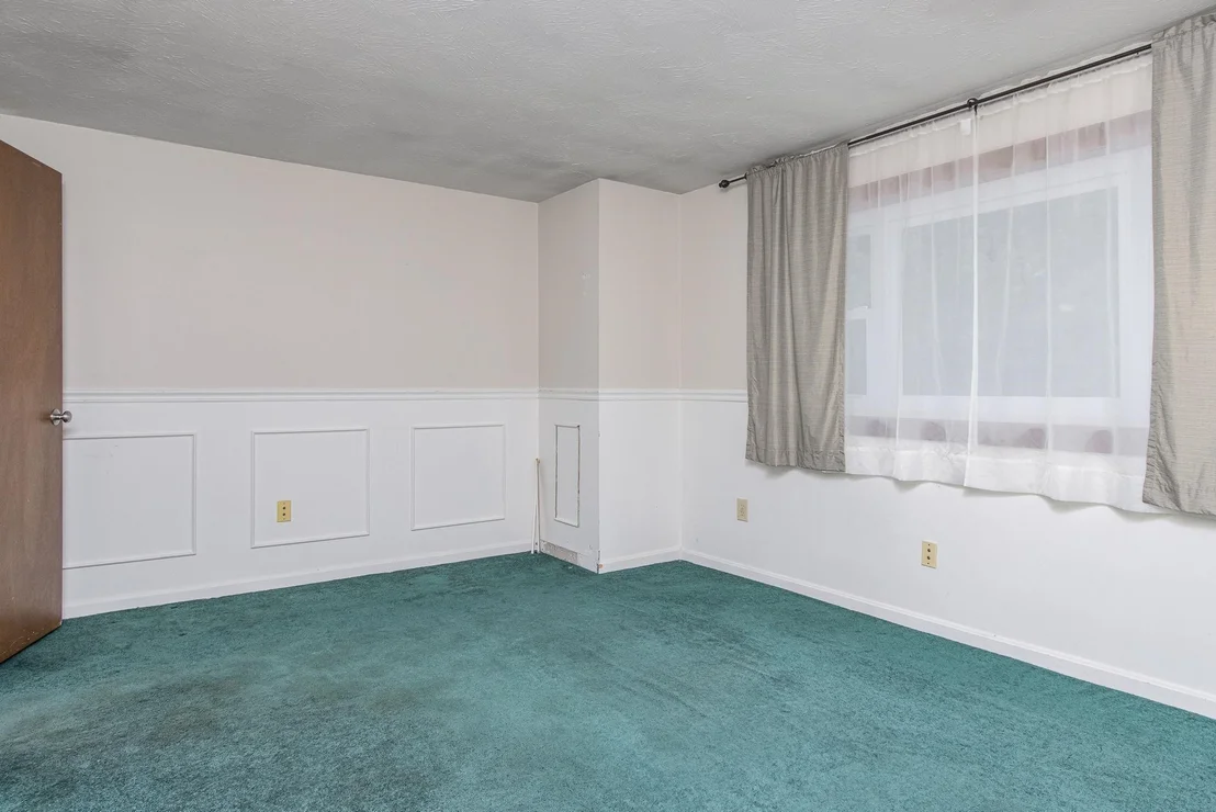Photo of 20 Redfield
