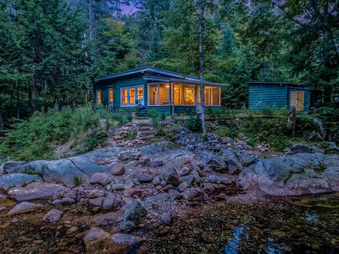 Photo of 180 Mill Brook