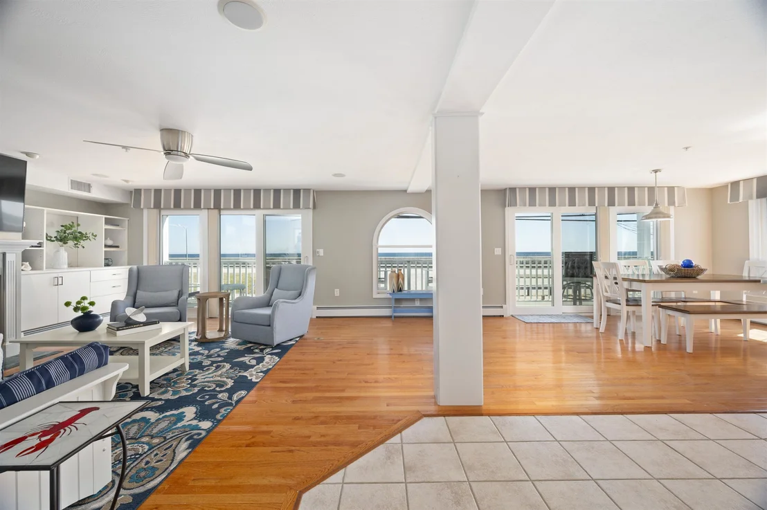 Photo of Unit 1 at 605 Ocean
