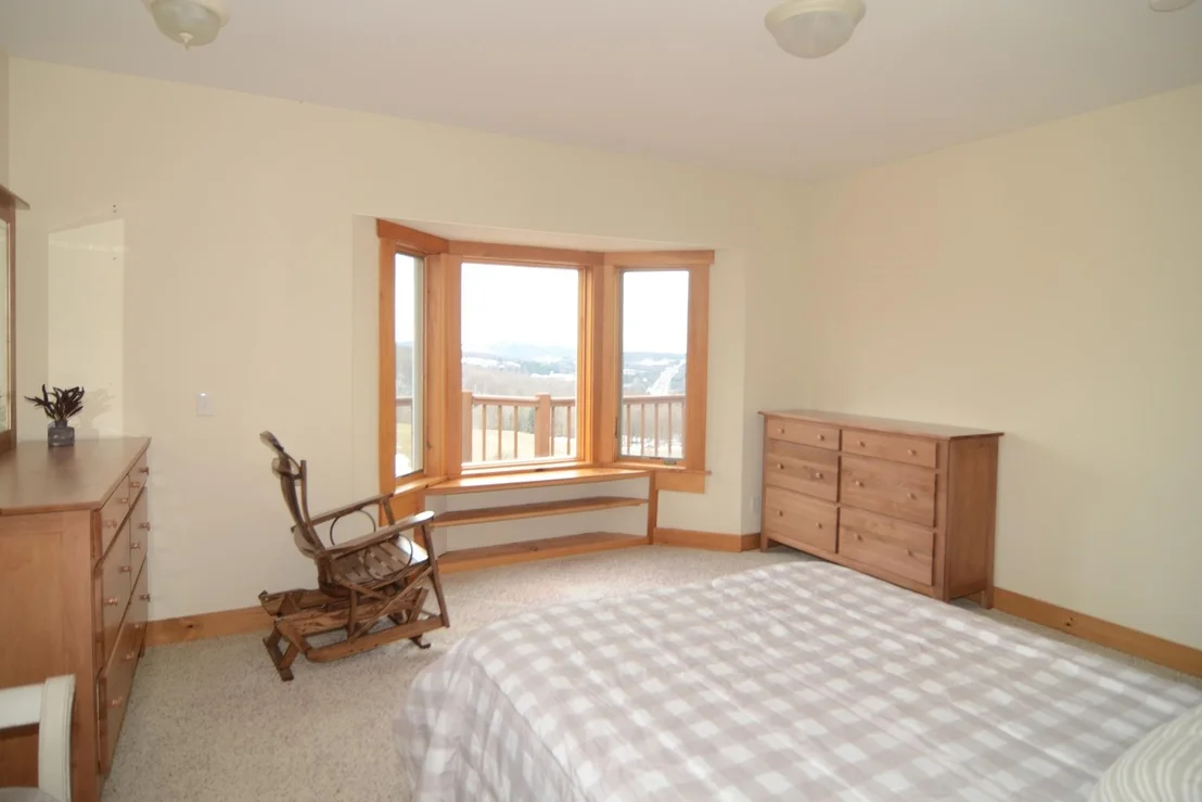 Photo of 734 Herrick
