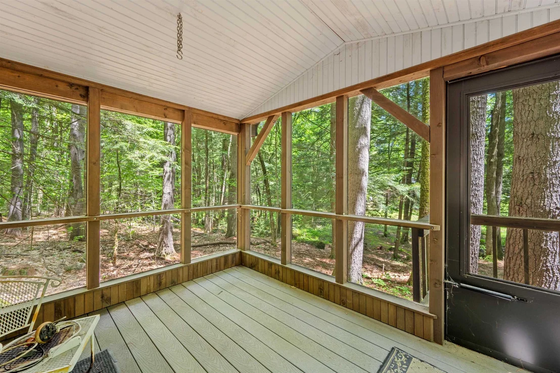 Photo of 47 Forest Pond