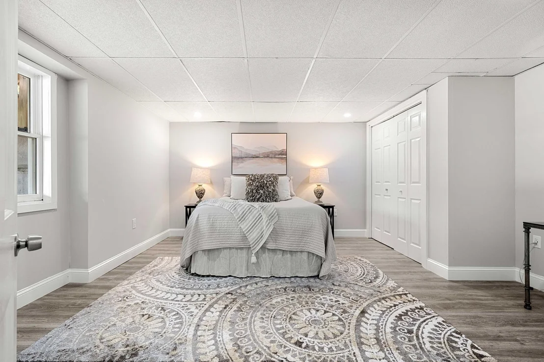 Photo of 102 Kimball