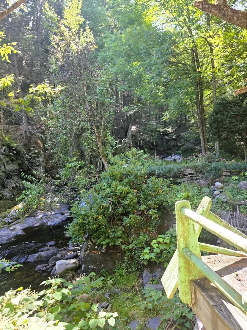 Photo of 1107 Broad Brook