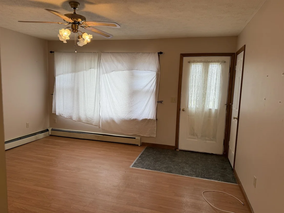Photo of 2459 Highgate