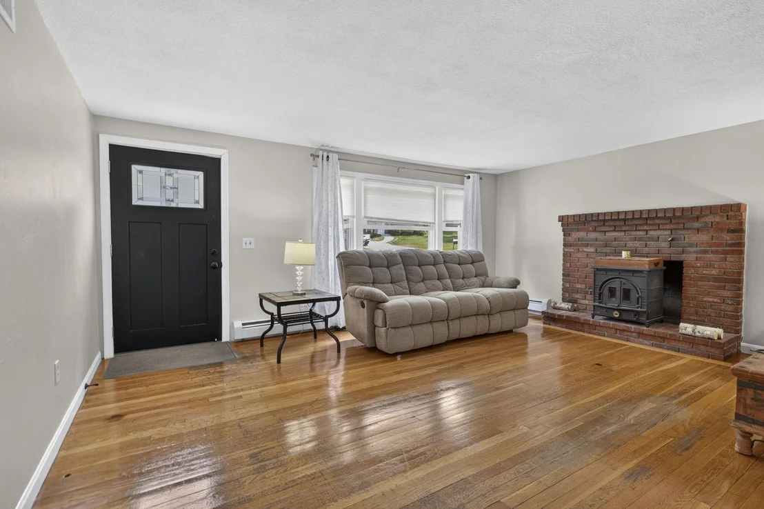 Photo of 25 Bedard