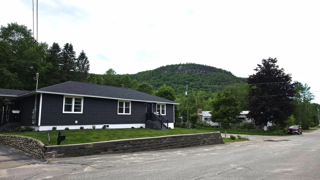 Photo of 11 Charron