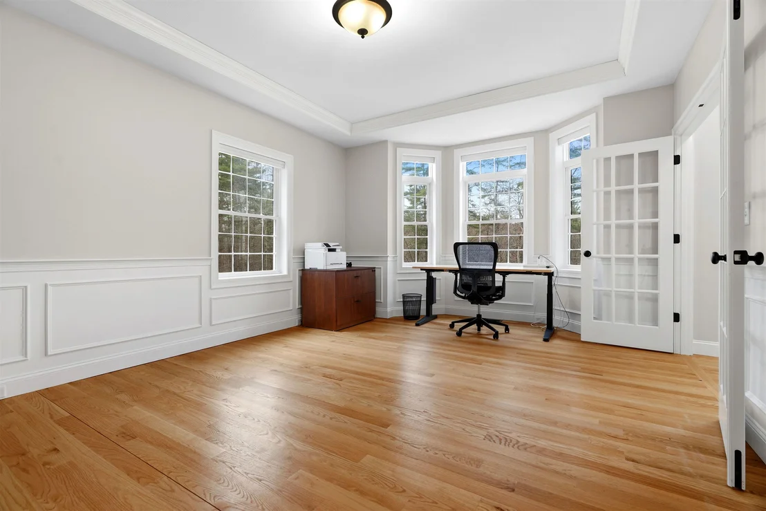 Photo of 18 Longmeadow