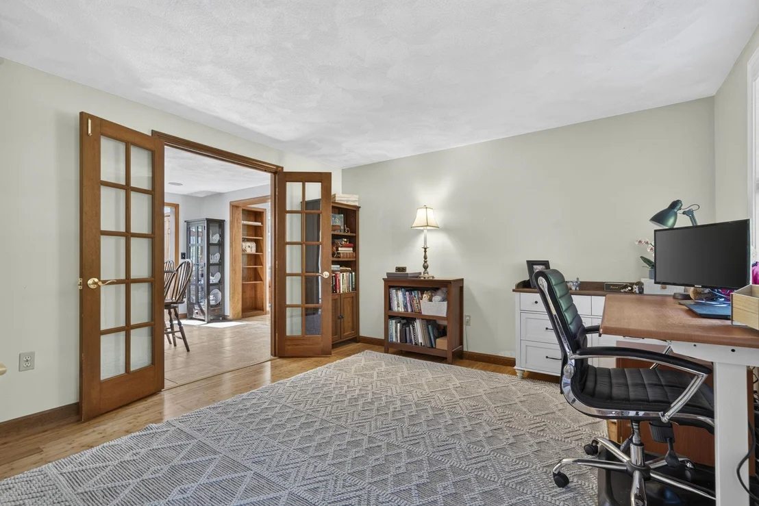 Photo of 28 Longview