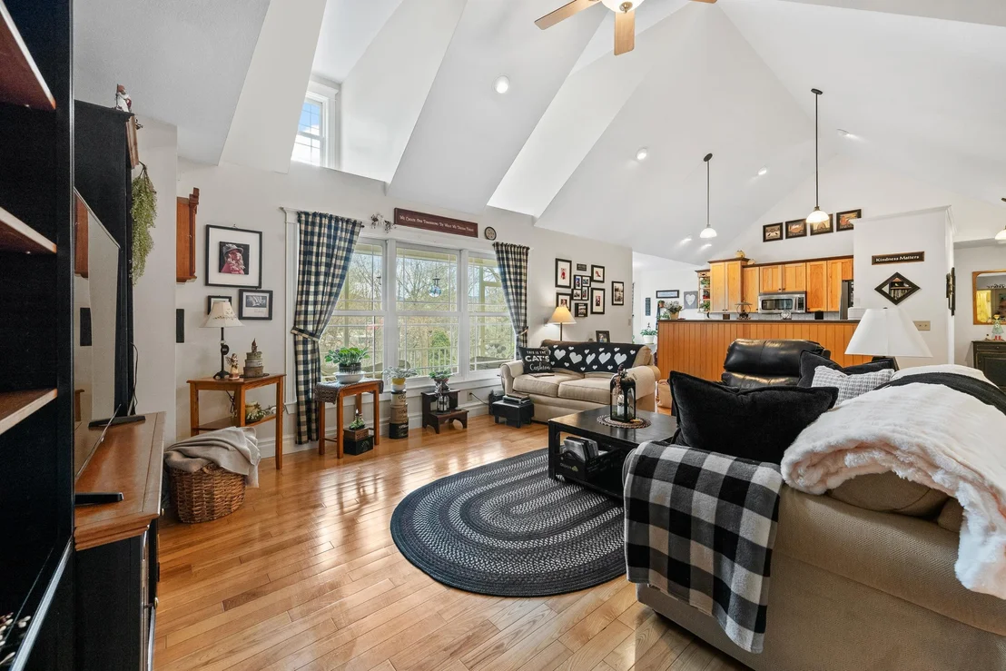 Photo of 302 Howard