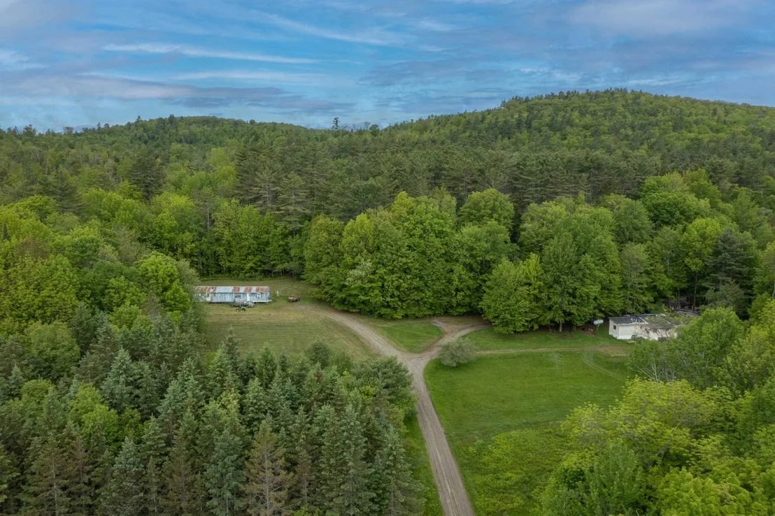 Photo of 929 933 W Bath