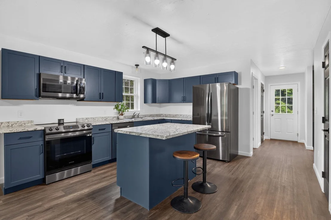 Photo of 992 Beauty Hill