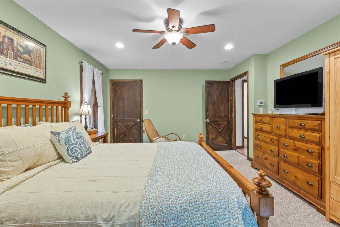 Photo of 108 Remick