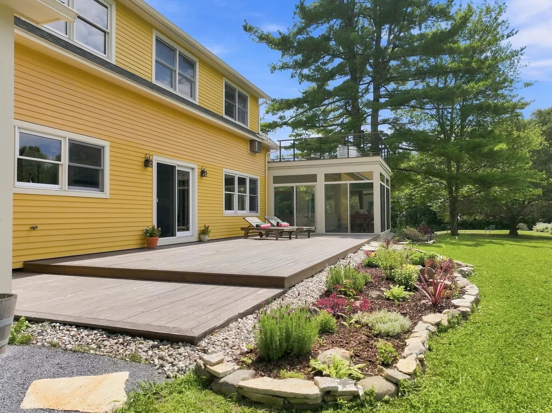 Photo of 656 Highland