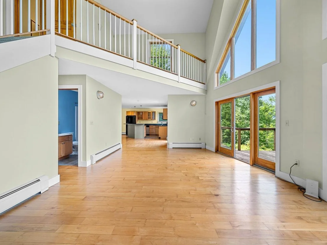 Photo of 210 Rowell Hill